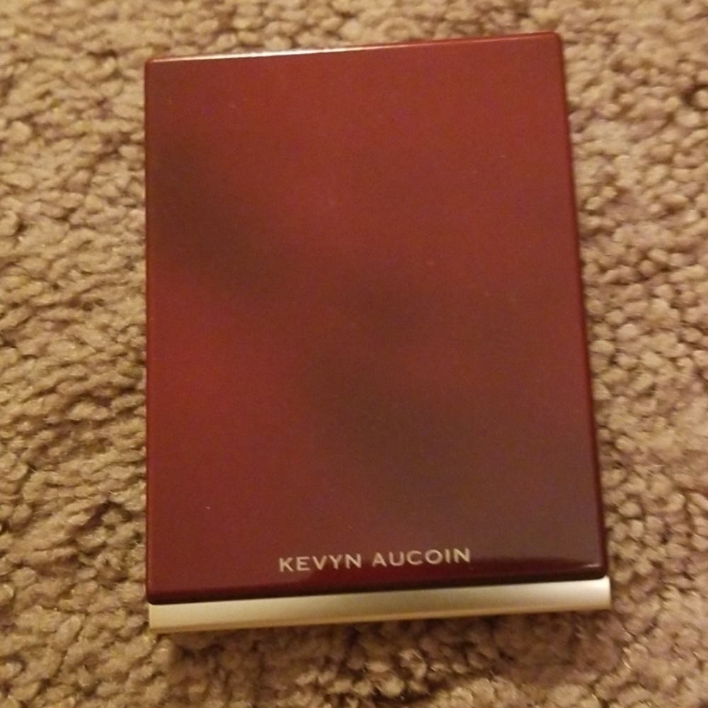 Kevin Aucoin eye shadow palette